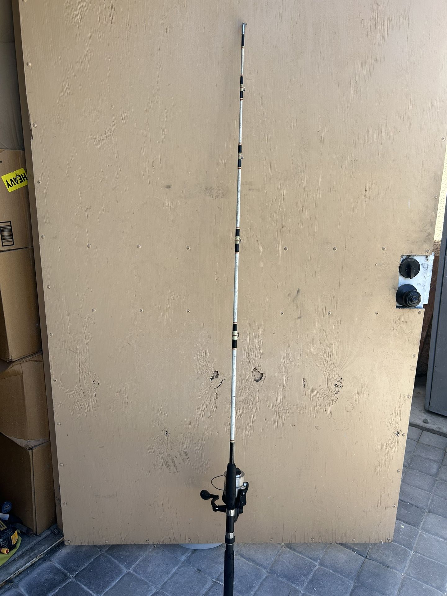 6 Foot Penn Fishing Pole With New Shakespeare Reel
