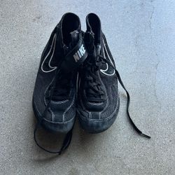 Nike Wrestling Shoes Size 6Y