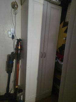 Utility cabinet