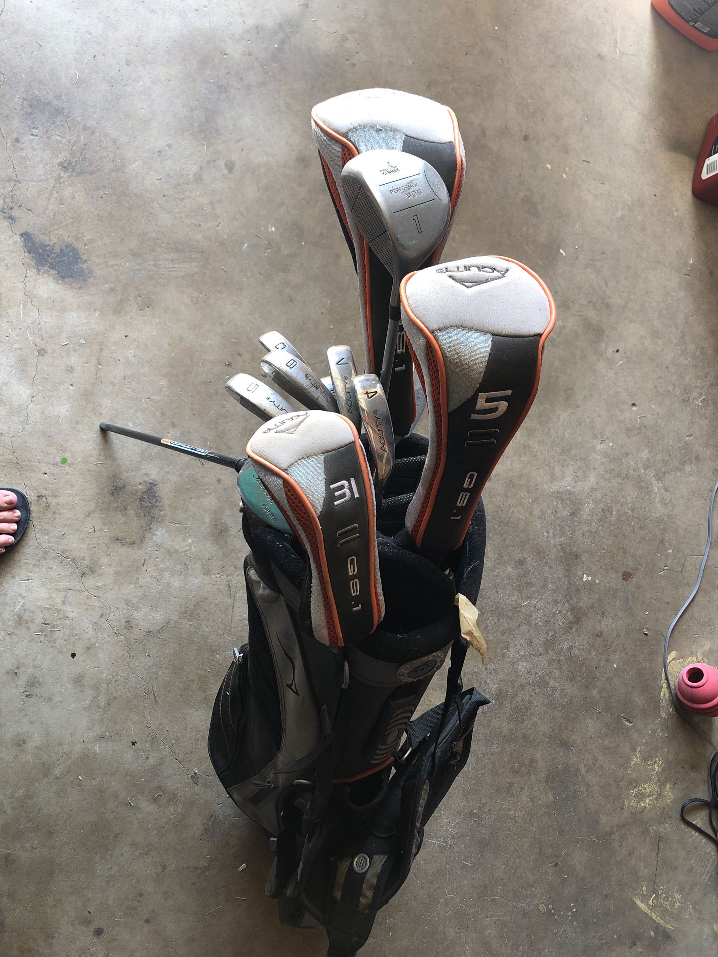Left handed golf club’s