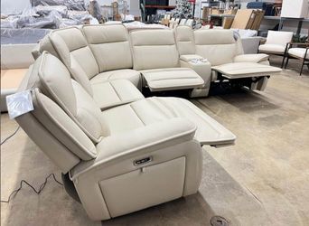 Power Reclining Sectional Couch Set Fast Delivery Only $39 down payment 👉 Please ask Jon Green for a discount when you arrive!