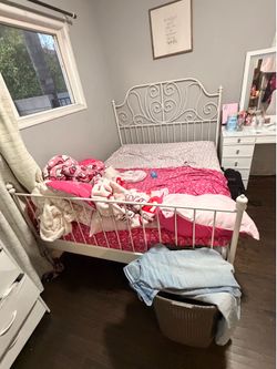 Queen bed
