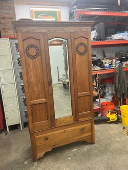 Antique armiore
