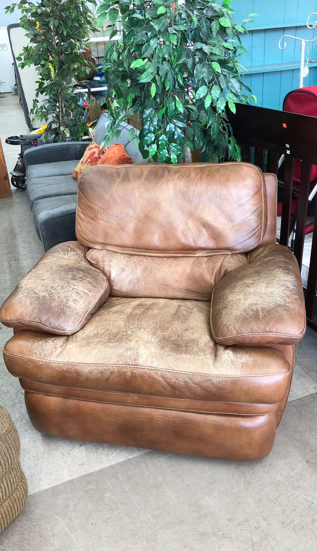 Large recliner leather