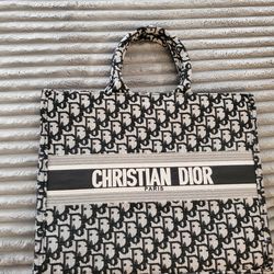 Tote