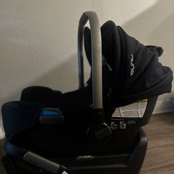 Nuna Carseat
