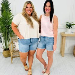 NWT MoCo Boutique Blue cut off Denim shorts tummy control  Women's Size 1X Extra Large L 