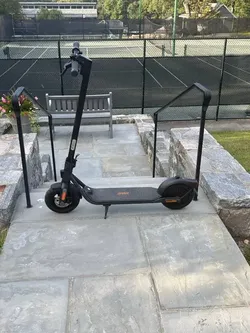 Segway F2 Pro E-Scooter