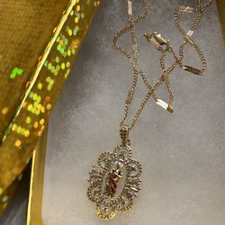 Necklace And Pendant.  Bañado En Oro