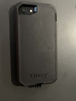 iphone 8 with Otter box case