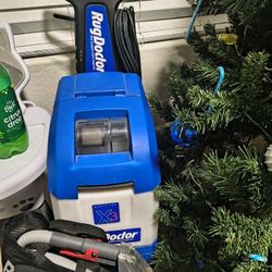 Like New Commercial Rug Doctor With Holes Attachments Works Great