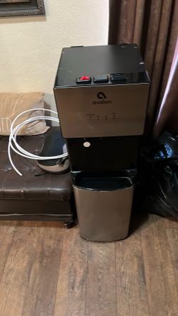 Avalon water dispenser