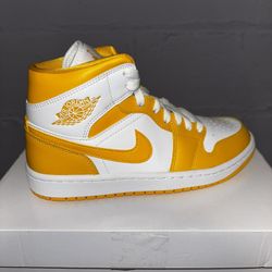 Jordan 1 Mid White University Gold
