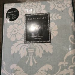 King Reversible Quilt Set 