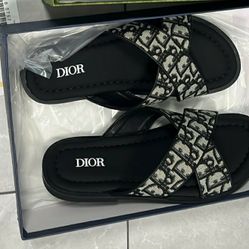 Unsex Sandals