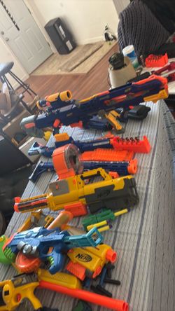 Lots of Nerf Guns