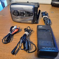 JVC Video Movie Camcorder Compact GR-AX910U VHS-C, For Transferring Tapes