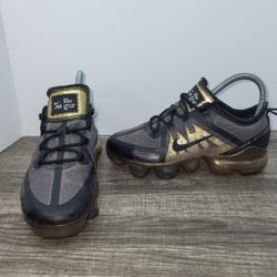 Nike Vapormax Size 4