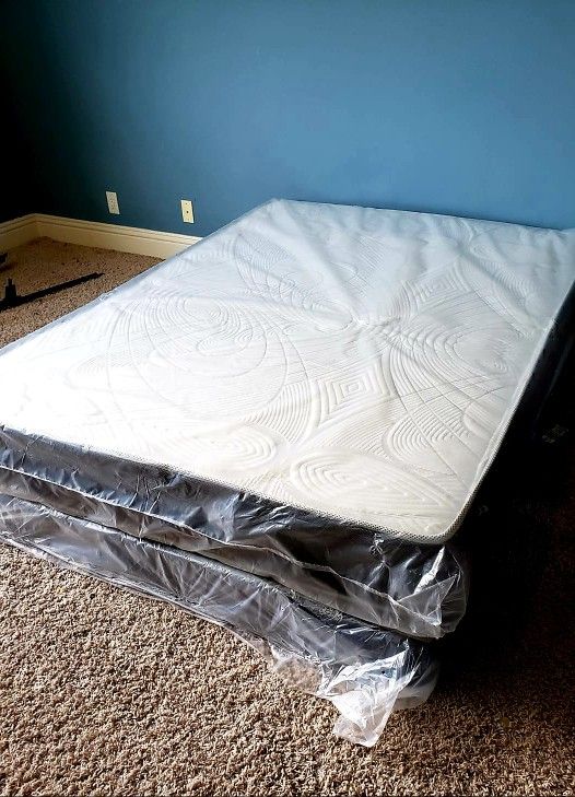 NEW QUEEN MATTRESS 🌟 Check The Description
