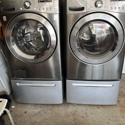 Washer And Dryer Set. Lg True Steam 