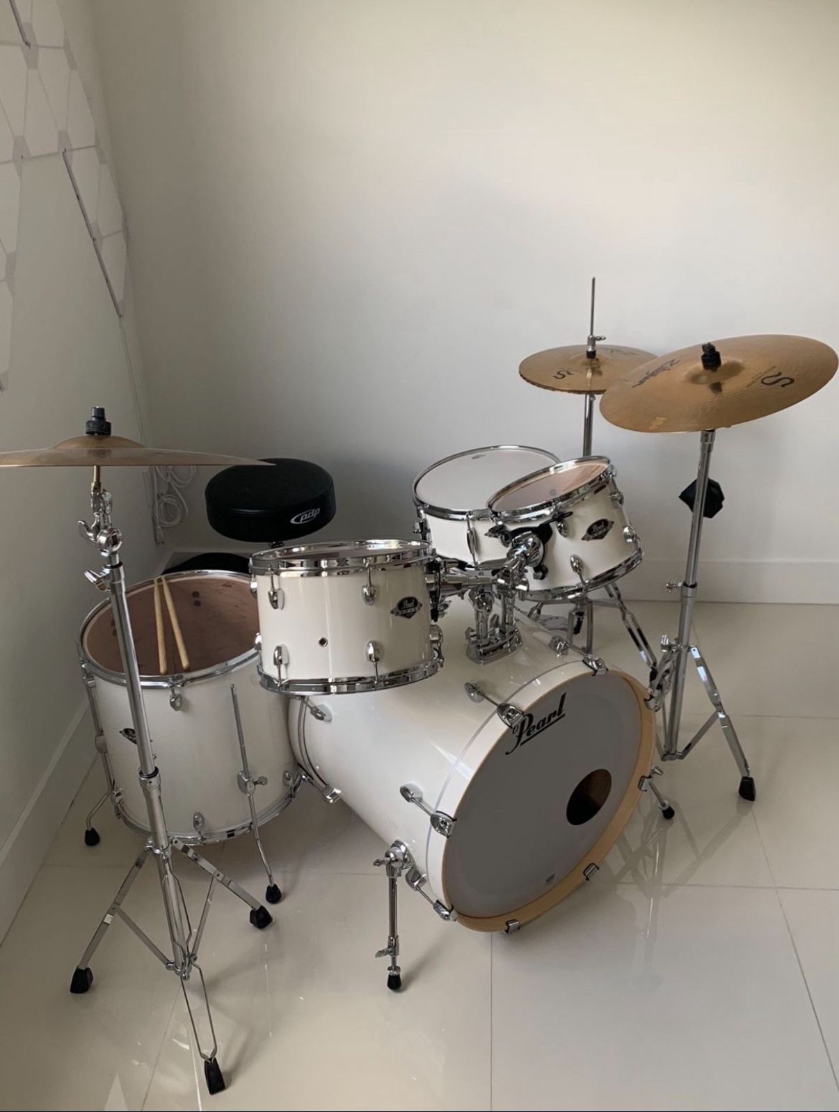 White Pearl Export Series 5 Piece Drumset