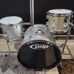 Pacific DW Drumset