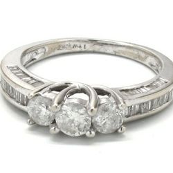Ladies Diamond/10K White Gold Engagement Ring
