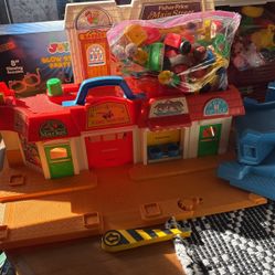 Fisher Price Main Street Play Set