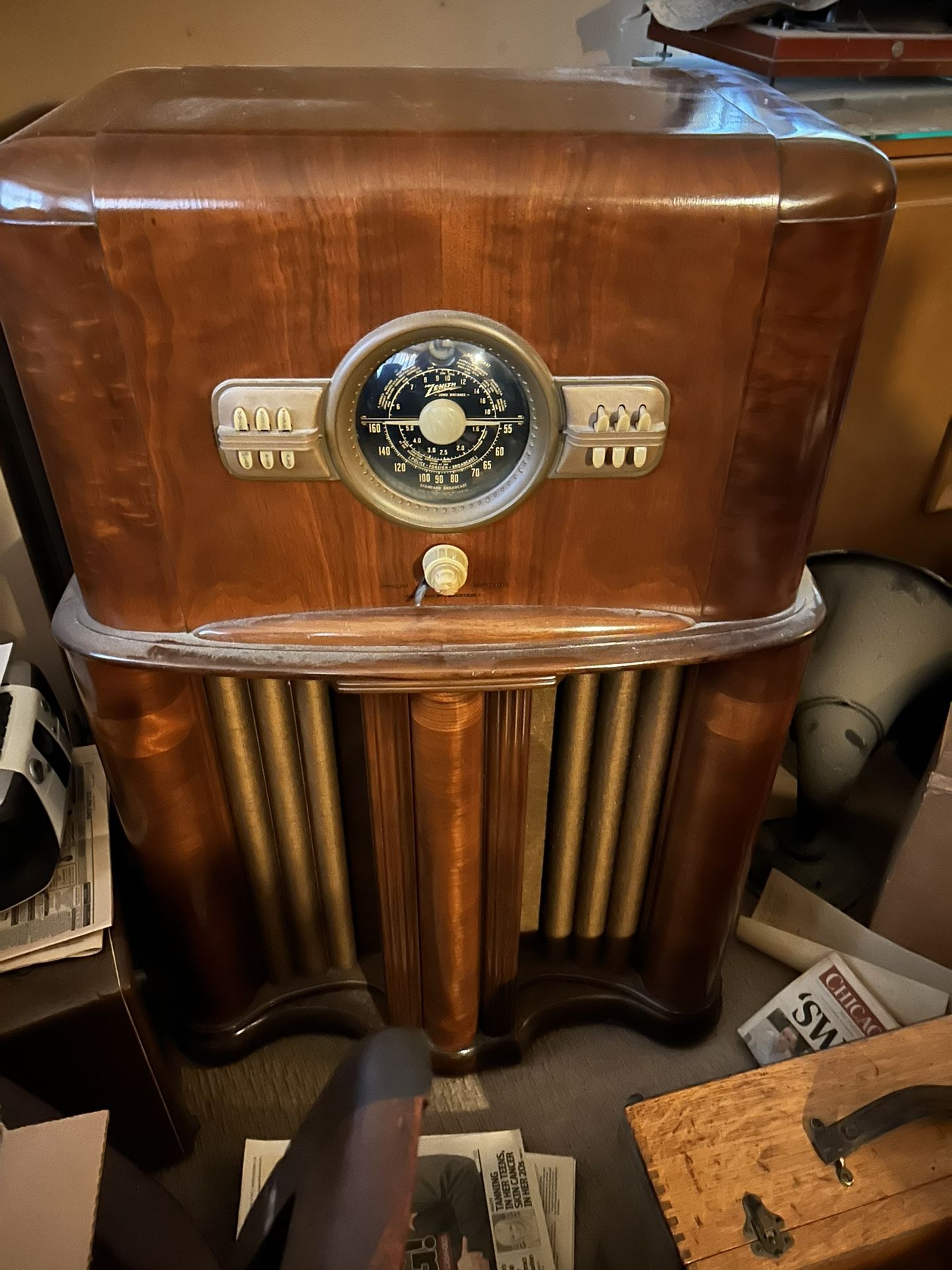 Vintage Zenith Radio
