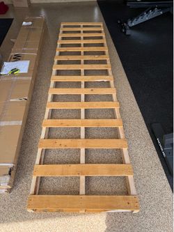 Wooden Pallet - 10’ x 30”   Free