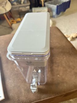 Brita water filter dispenser