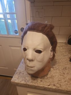 Michael Myers H2 Halloween Mask (trick or treat studios)