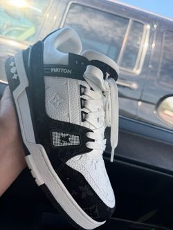 Louis Vuitton Trainer Sneakers Black White