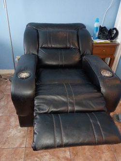 Electric recliner couch