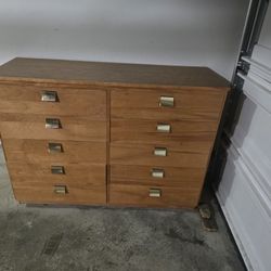 Move out sale: Chest of 10 drawers