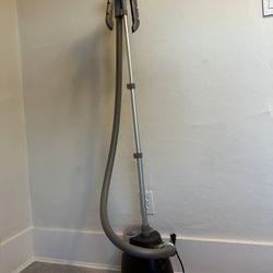 Like-New Clothes Steamer