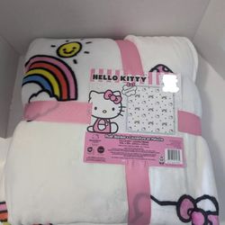 VIRAL HELLO KITTY BLANKET