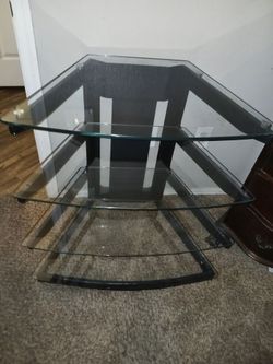 Black metal glass corner 4 tier stand
