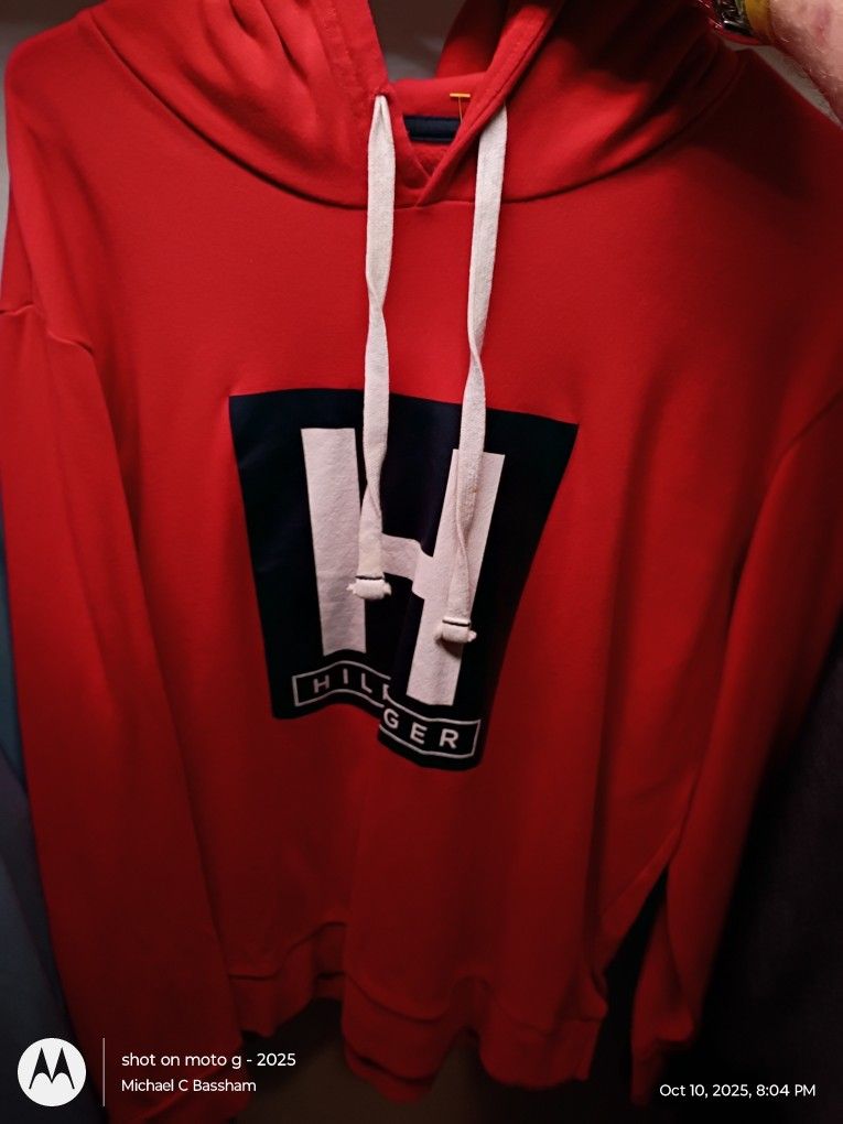 New Tommy Hilfiger Hoodie 