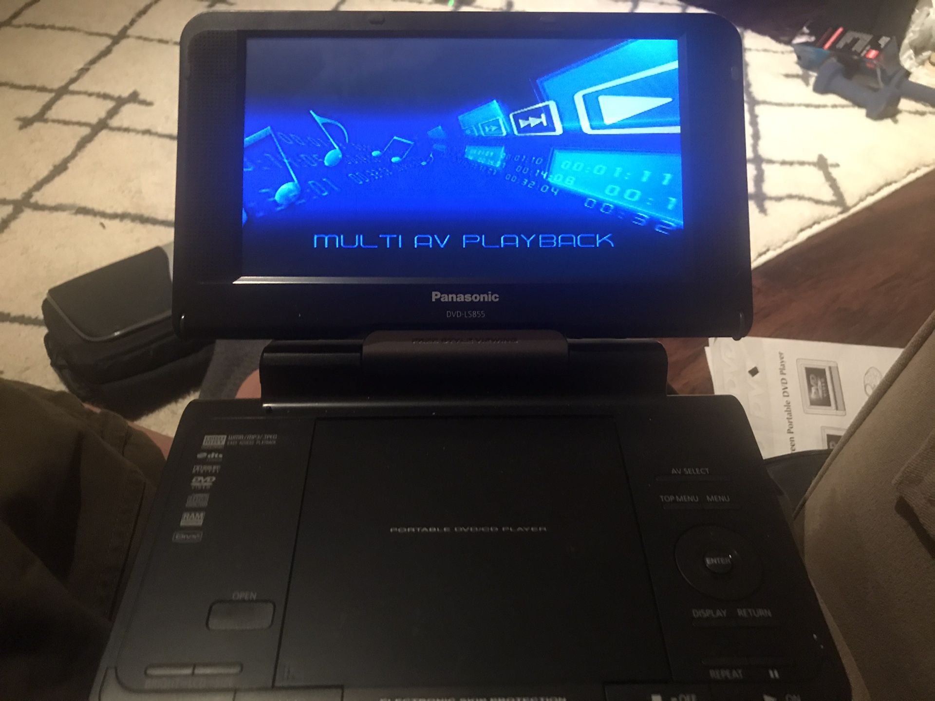 PANASONIC MOBILE DVD PLAYER - Rechargeable!