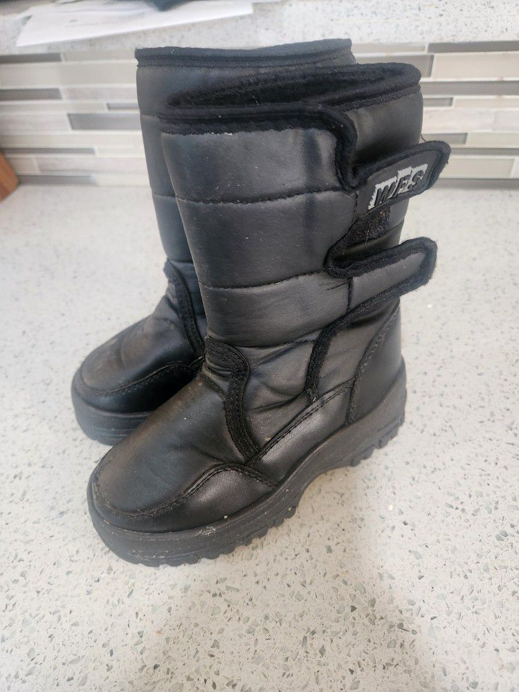 Kids Snow Boots. Size 12
