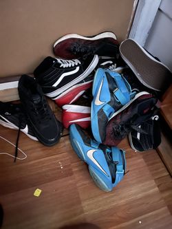 Conglomérate Of Sneakers