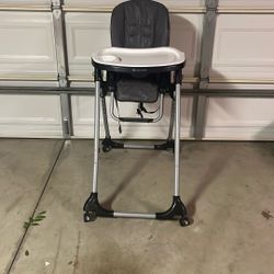 Babytrend High chair 