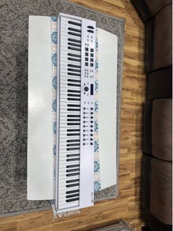 Arturia Keylab 88 + JBL 104 Studio Monitors