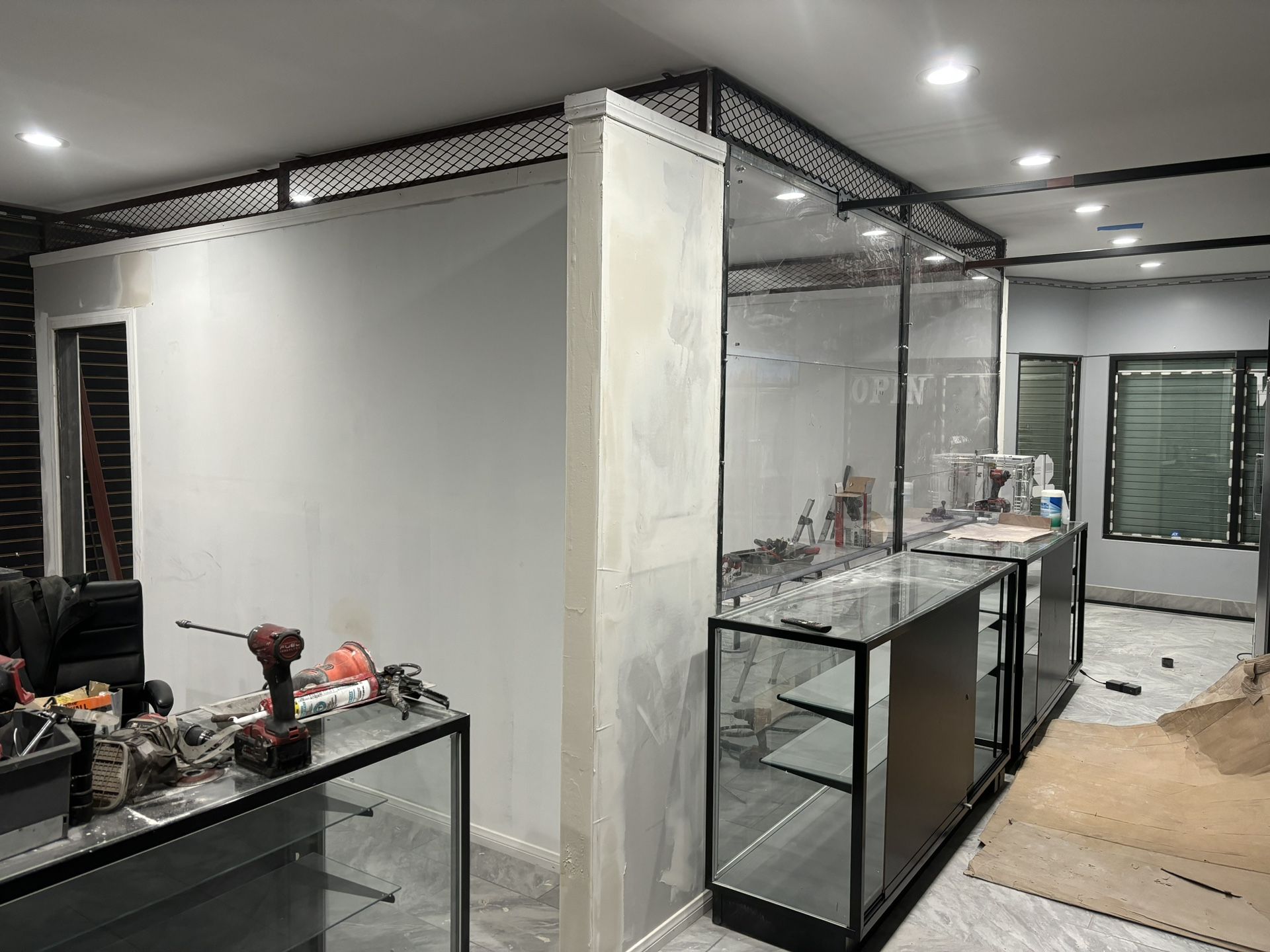 Smoke Shop Bullet Proof Glass Installation