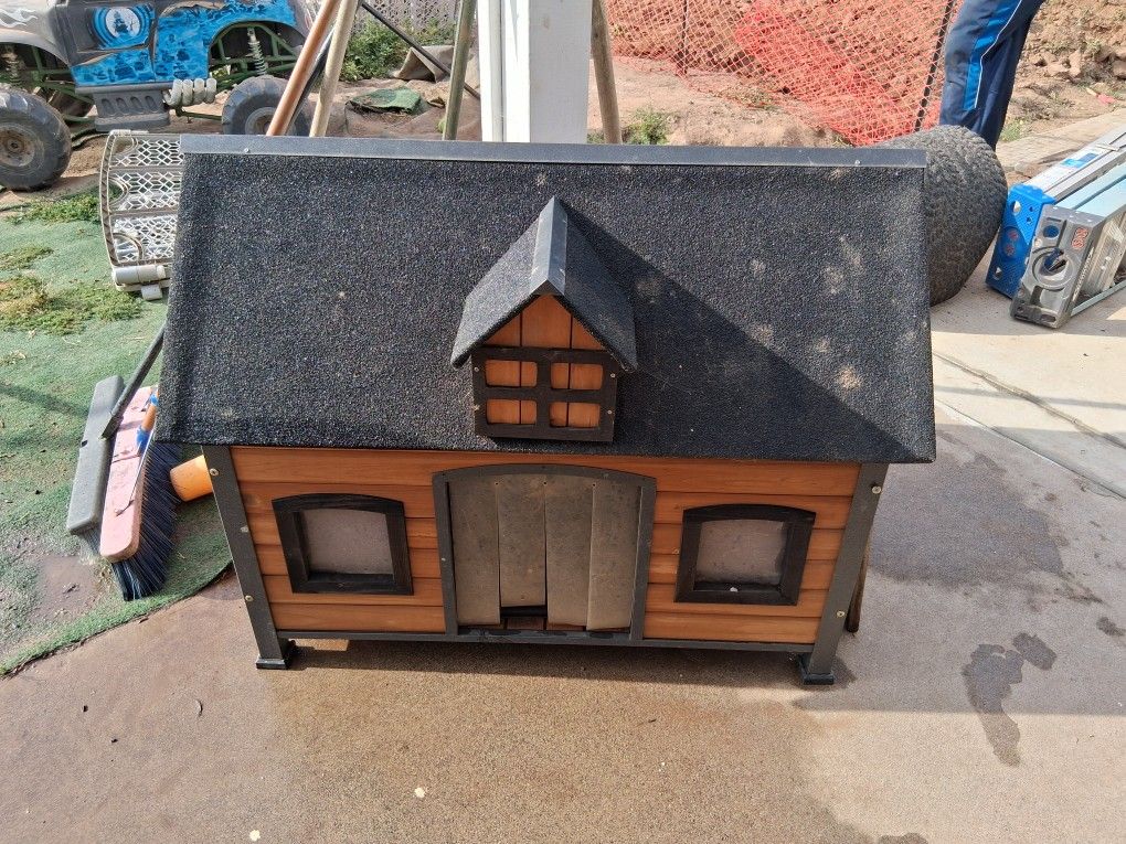 Medium Size Dog House