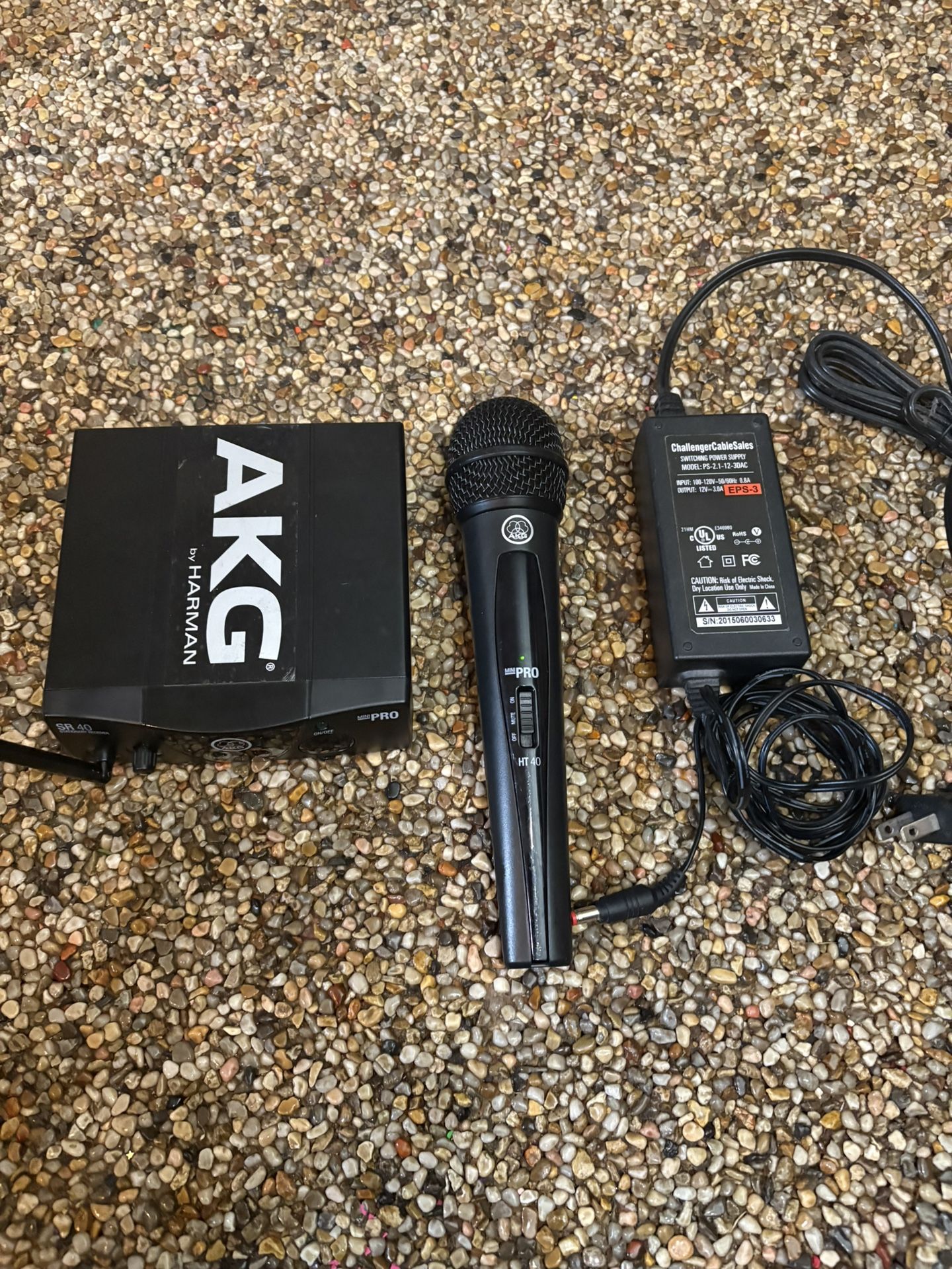 AKG HT 40 Mini Pro Microphone Wireless Mic System