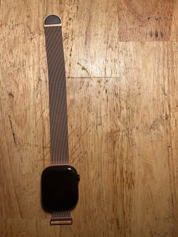 Apple Watch series 11 barley used