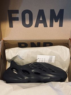 Yeezy Foam RNR Onyx (M7)