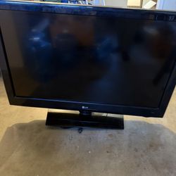 42” LG 1080p TV